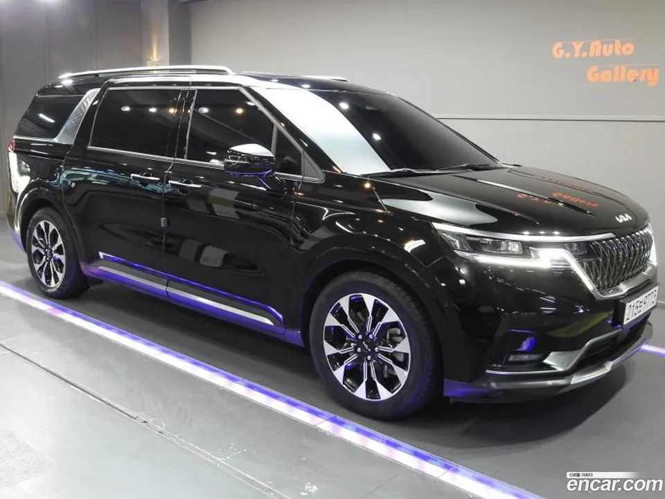 Kia Carnival 9 2022 — фото 1, купить с доставкой в Москву