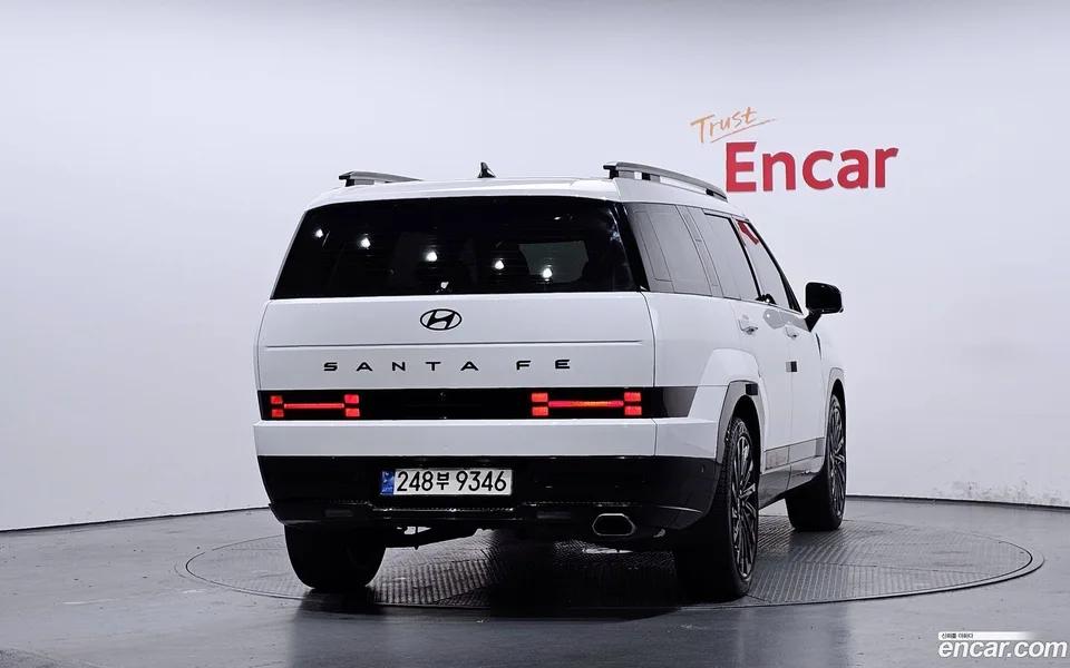 Hyundai SantaFe 2.5T 2WD 2023 — миниатюра 4