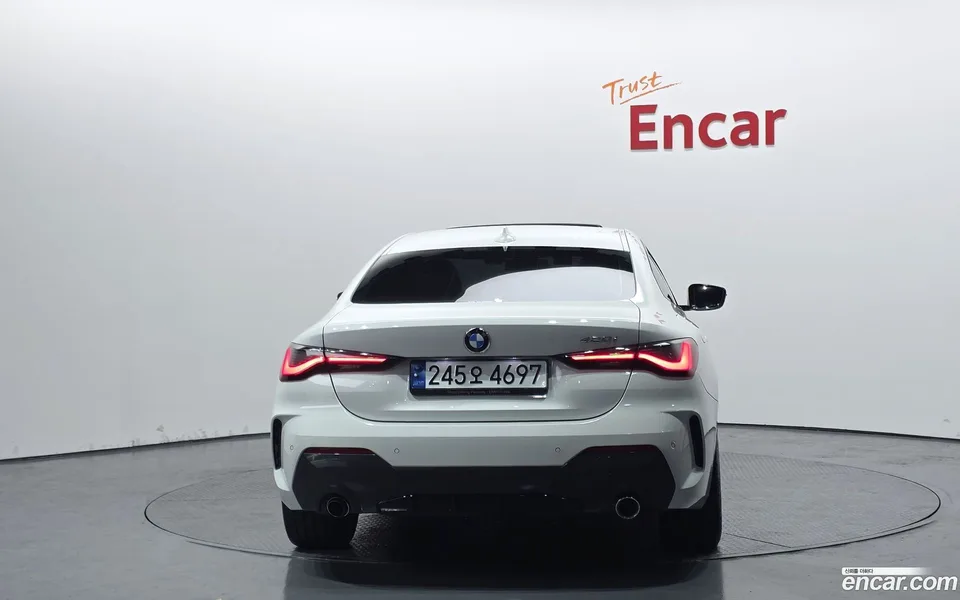 BMW 4 Series 420i M 2023 — миниатюра 4