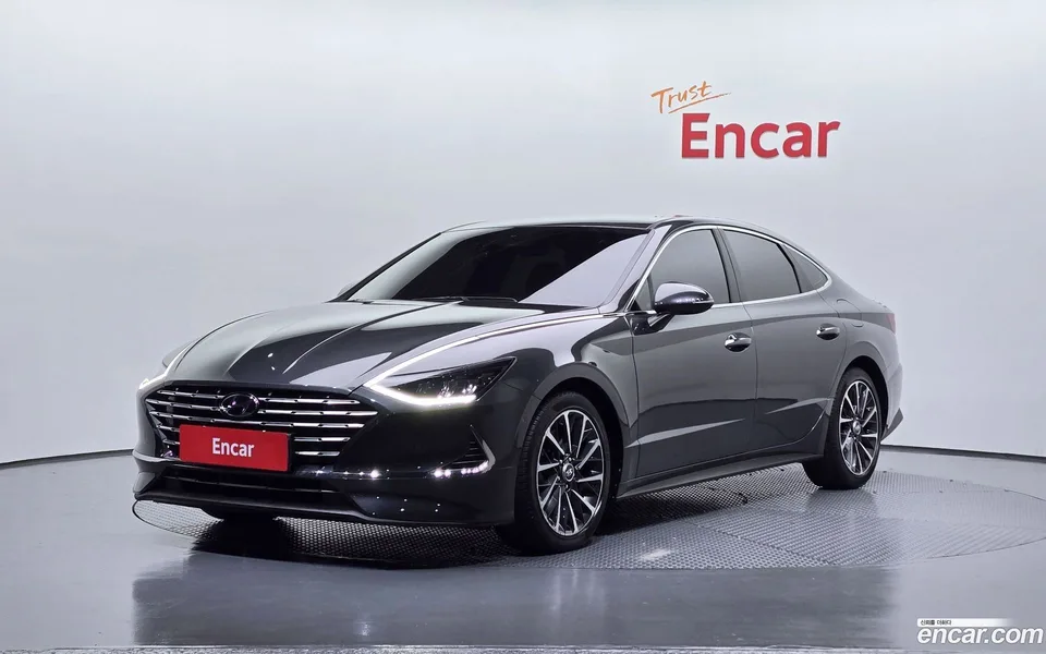 Hyundai Sonata Hybrid 2022 — фото 1, купить с доставкой в Москву