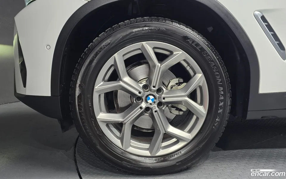 BMW X3 xDrive 20i 2022 — миниатюра 5