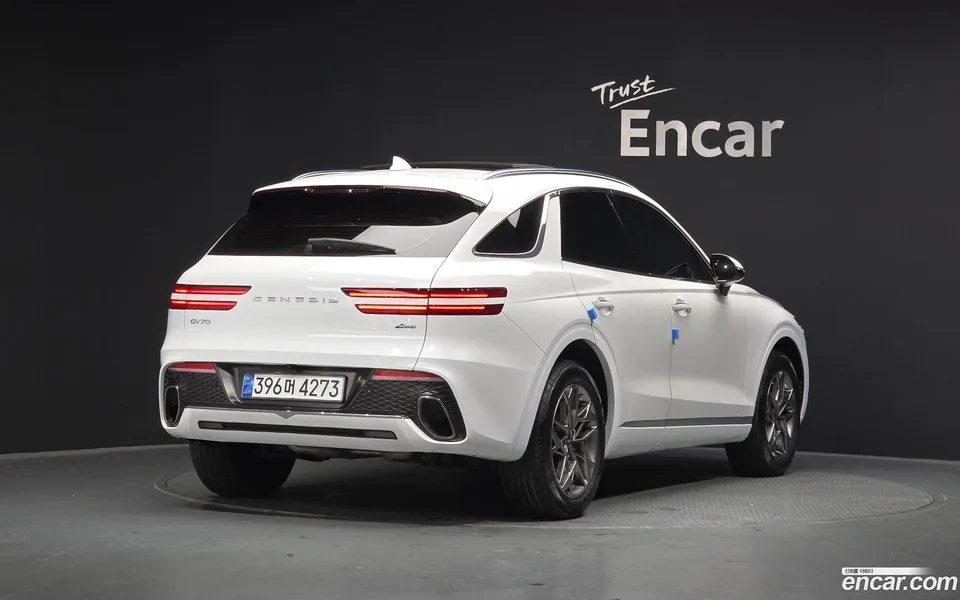Genesis GV70 2.5T AWD 2022 — миниатюра 2
