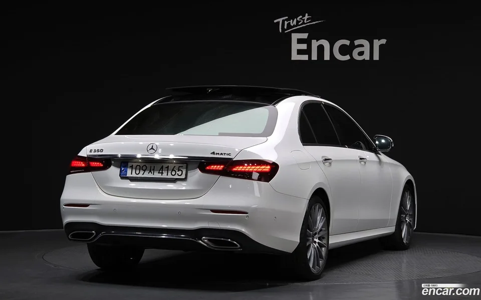 Mercedes-Benz E-Class E350 4MATIC AMG Line 2022 — миниатюра 2