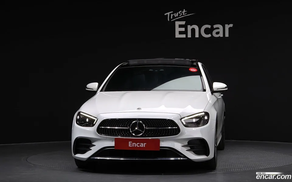 Mercedes-Benz E-Class E350 4MATIC AMG Line 2022 — миниатюра 3