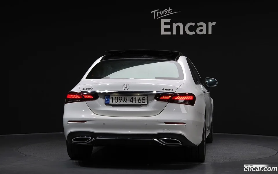 Mercedes-Benz E-Class E350 4MATIC AMG Line 2022 — миниатюра 4