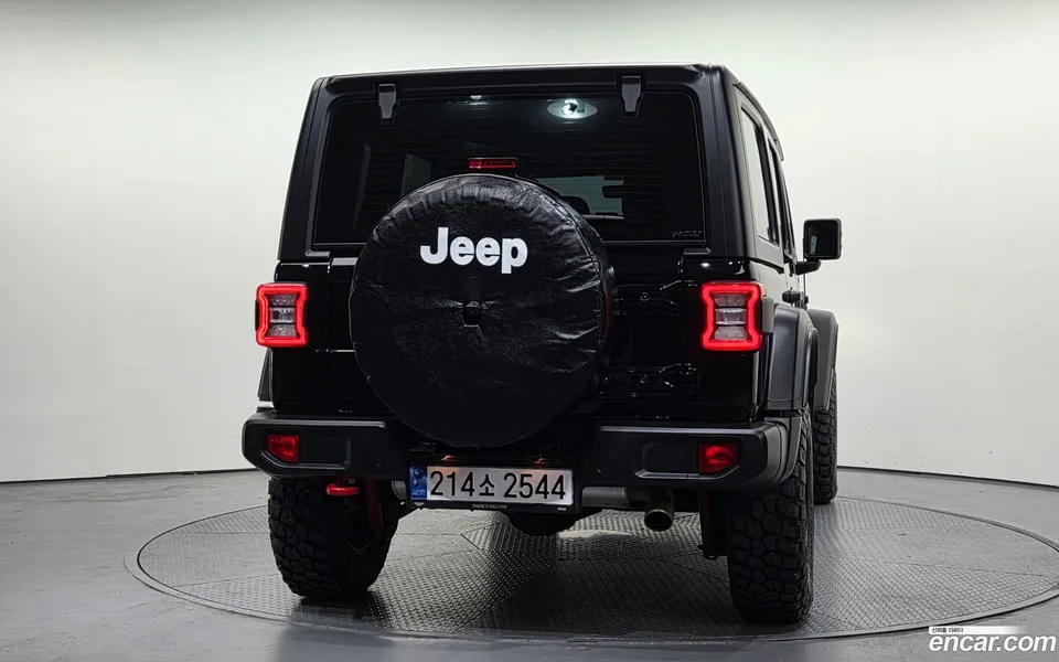 Jeep Wrangler 2.0 4 2023 — миниатюра 4