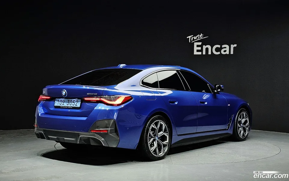 BMW i4 eDrive40 M 2023 — миниатюра 2