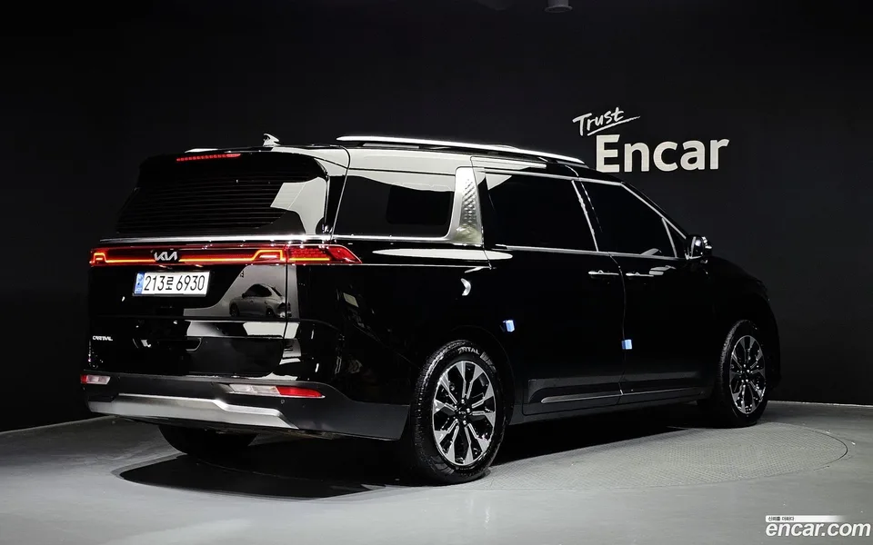 Kia Carnival 9 2022 — миниатюра 2