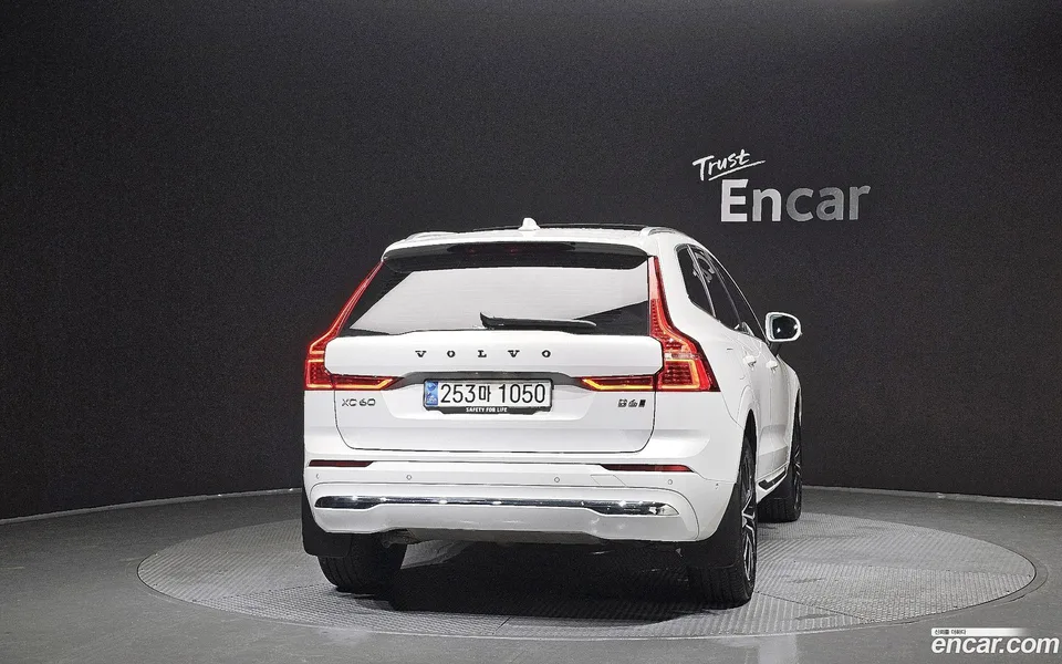 Volvo XC60 B6 2024 — миниатюра 4