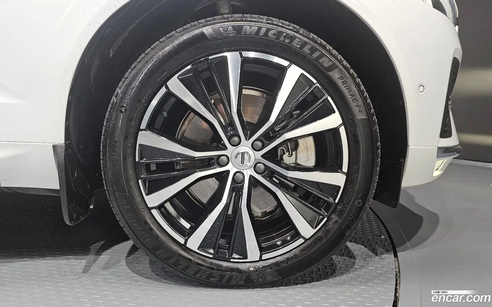 Volvo XC60 B6 2024 — миниатюра 5