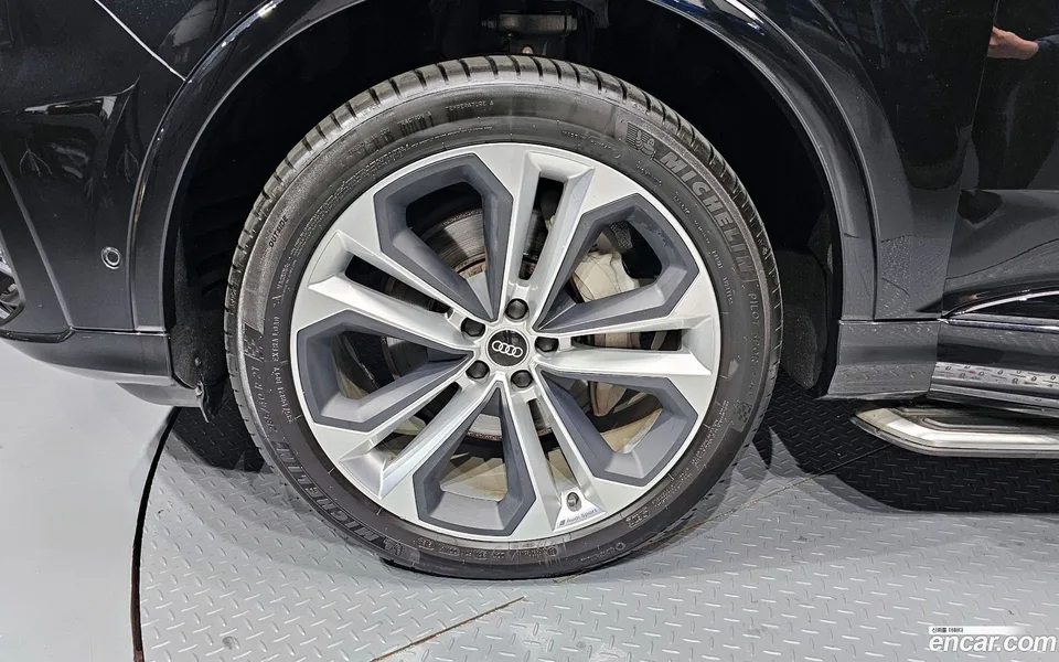 Audi Q7 (4M) 55 TFSI 2023 — миниатюра 5
