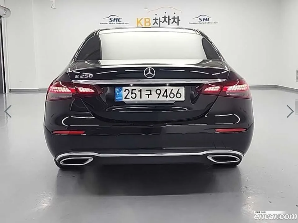 Mercedes-Benz E-Class E250 2022 — миниатюра 2
