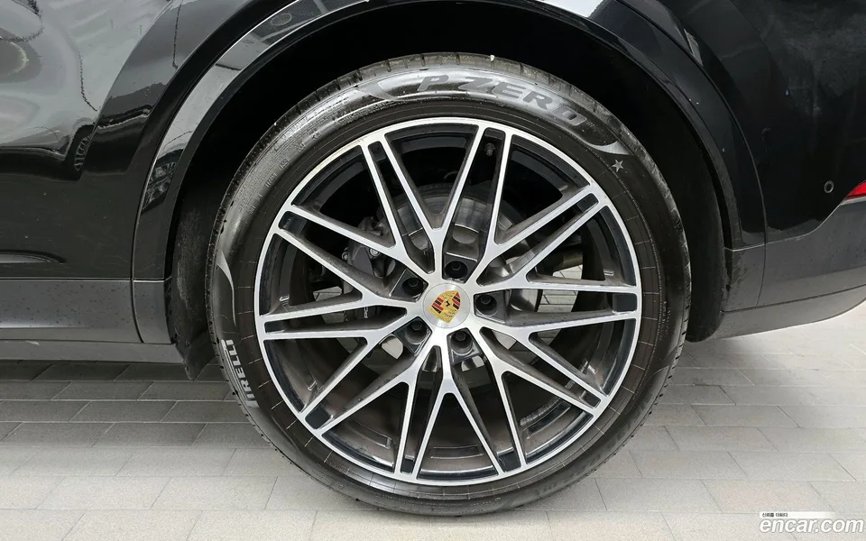 Porsche Cayenne 3.0 2023 — миниатюра 5