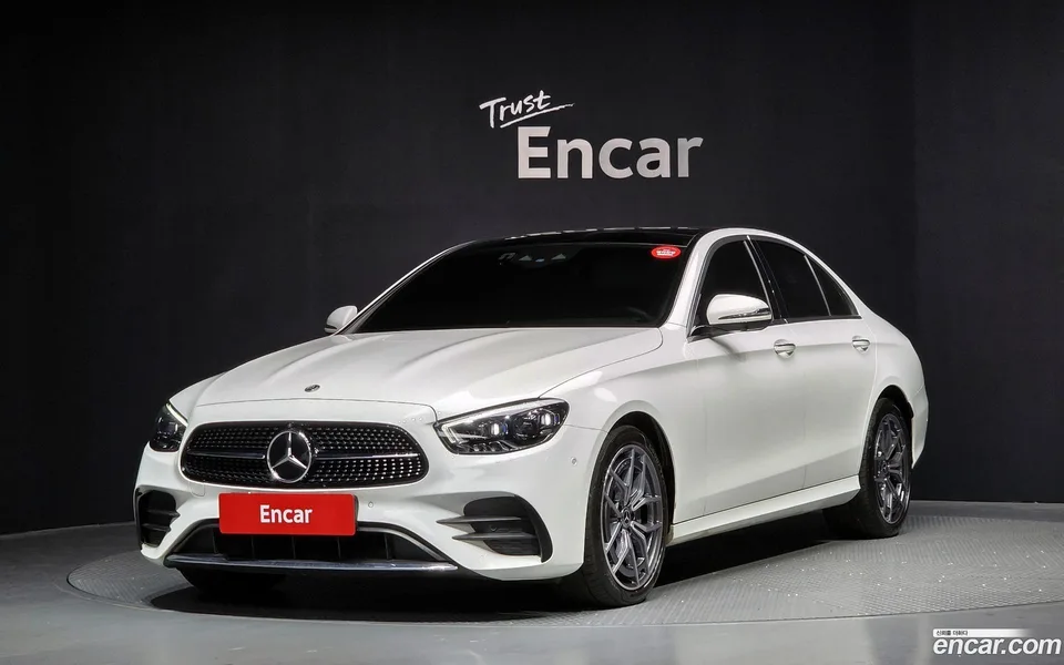 Mercedes-Benz E-Class E220d 4MATIC AMG Line 2023 — фото 1, купить с доставкой в Москву