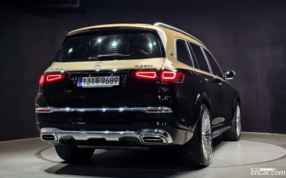 Mercedes-Benz GLS-Class GLS600 4MATIC 2023 — миниатюра 2