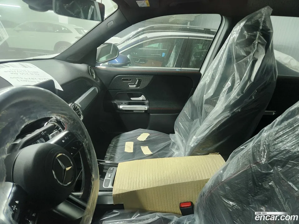 Mercedes-Benz GLB-Class GLB250 4MATIC 2025 — миниатюра 5