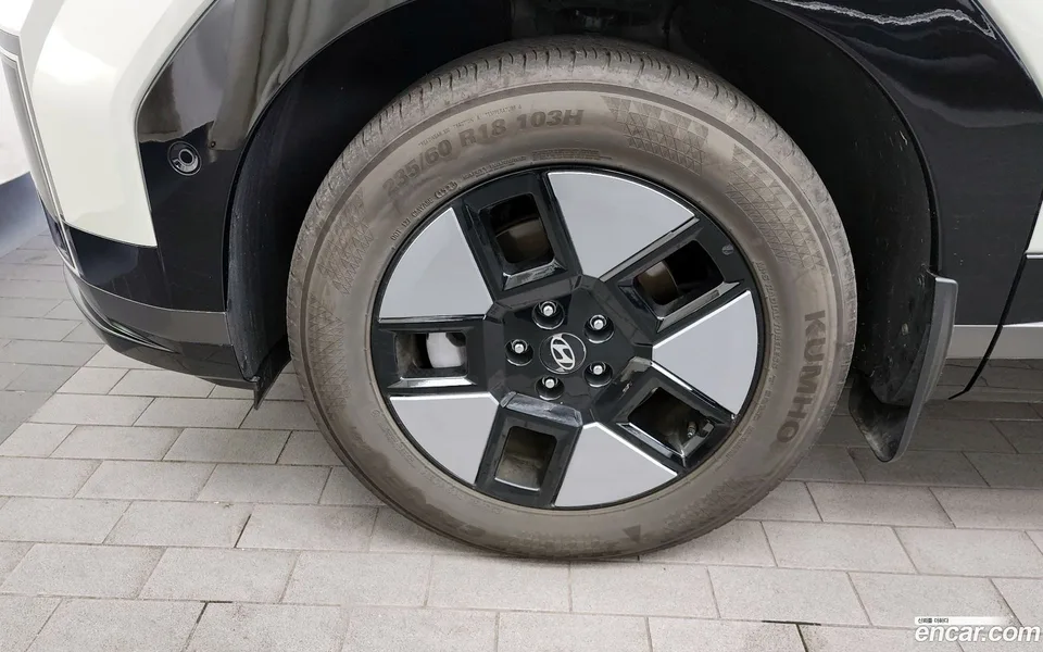Hyundai SantaFe HEV 1.6 2WD 2023 — миниатюра 5