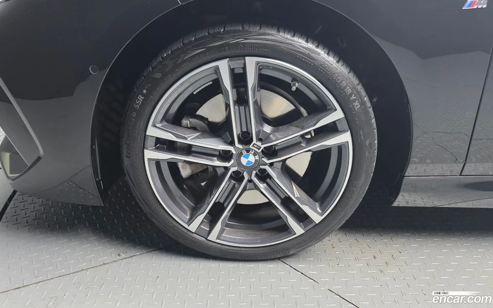 BMW 2 Series Gran Coupe 220i M 2023 — миниатюра 4