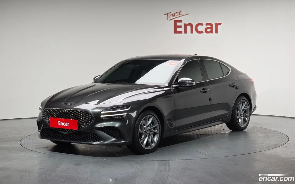 Genesis G70 2.5T 2WD 2023 — фото 1, купить с доставкой в Москву