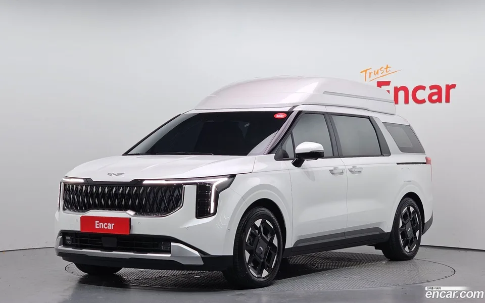 Kia Carnival HEV 4 () 2025 — фото 1, купить с доставкой в Москву