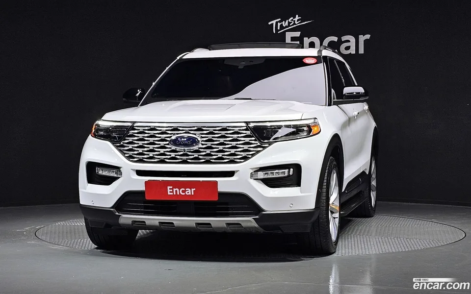 Ford Explorer 3.0 4WD 2022 — миниатюра 2