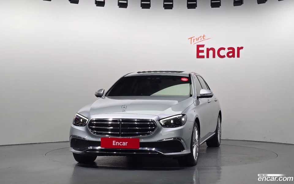 Mercedes-Benz E-Class E250 2022 — миниатюра 3