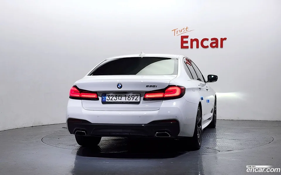 BMW 5 Series 530i M 2022 — миниатюра 4