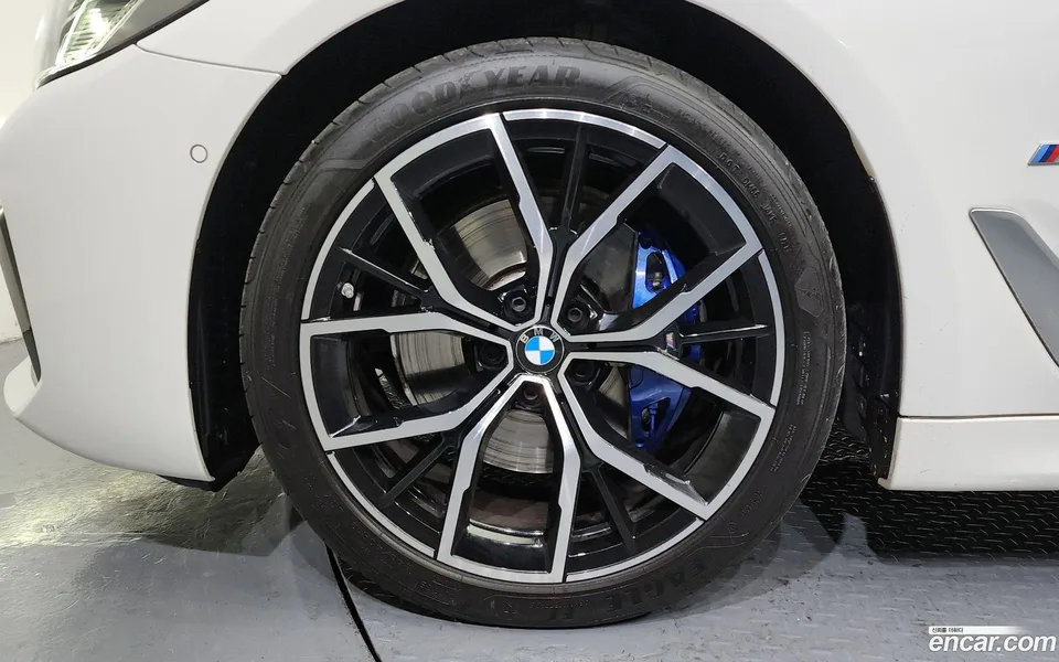 BMW 5 Series 530i M 2022 — миниатюра 5