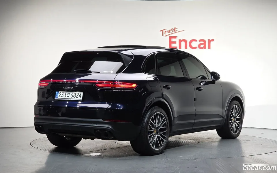 Porsche Cayenne 3.0 2022 — миниатюра 2