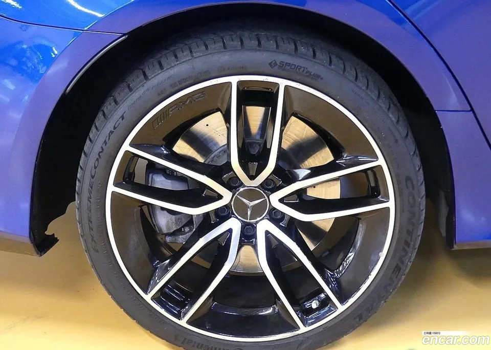 Mercedes-Benz CLS-Class AMG CLS53 4MATIC+ 2023 — миниатюра 5