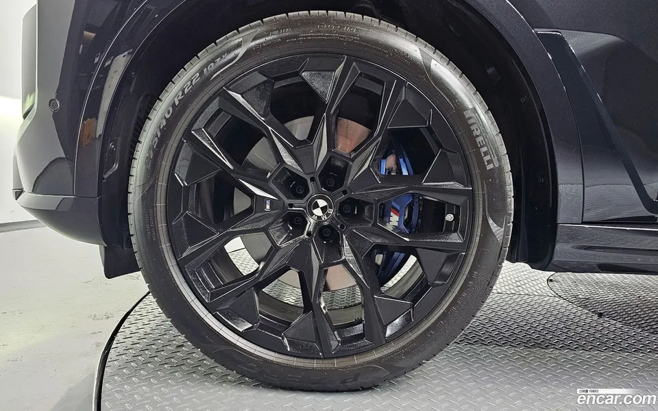 BMW X7 xDrive 40d M 7 2024 — миниатюра 5