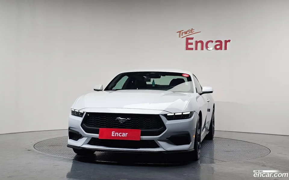 Ford Mustang 2.3 2024 — миниатюра 3