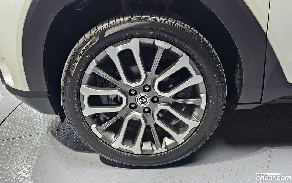 KG Mobility Torres 1.5 2WD 2023 — миниатюра 5