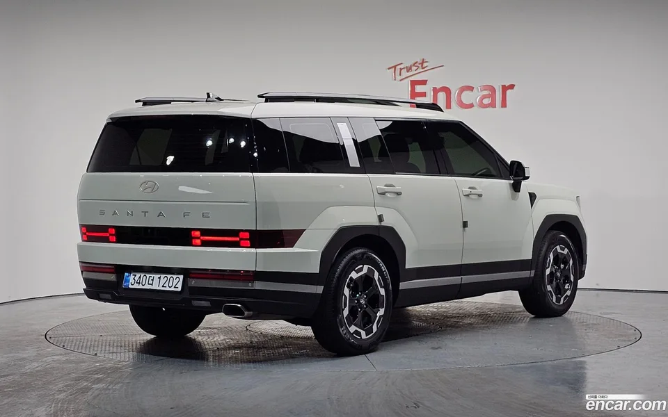 Hyundai Santa Fe 2.5T 2WD 2023 — миниатюра 2
