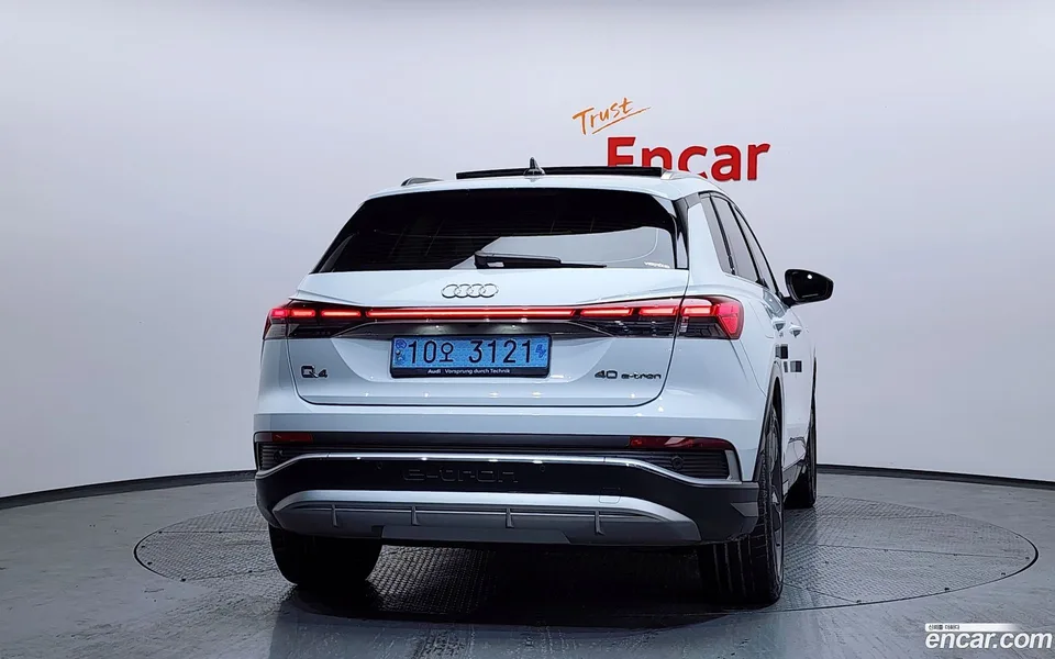 Audi Q4 e-tron 40 2023 — миниатюра 4