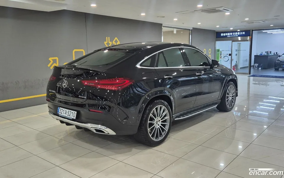 Mercedes-Benz GLE-Class GLE450d 4MATIC 2023 — миниатюра 3
