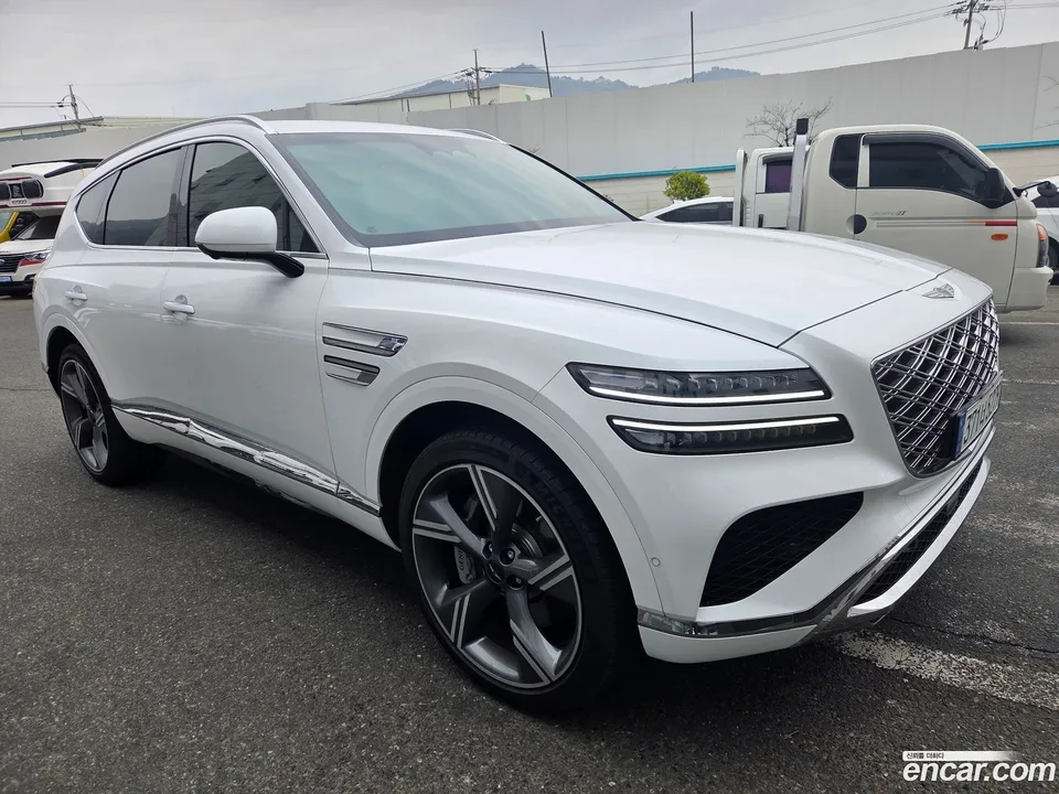 Genesis GV80 2.5T 2WD 2024 — миниатюра 2