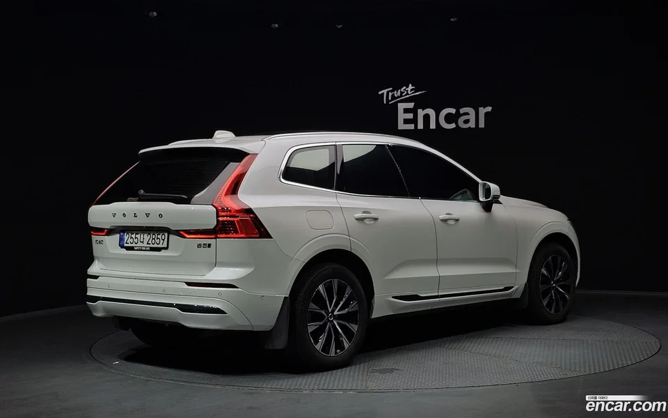 Volvo XC60 B5 2024 — миниатюра 2
