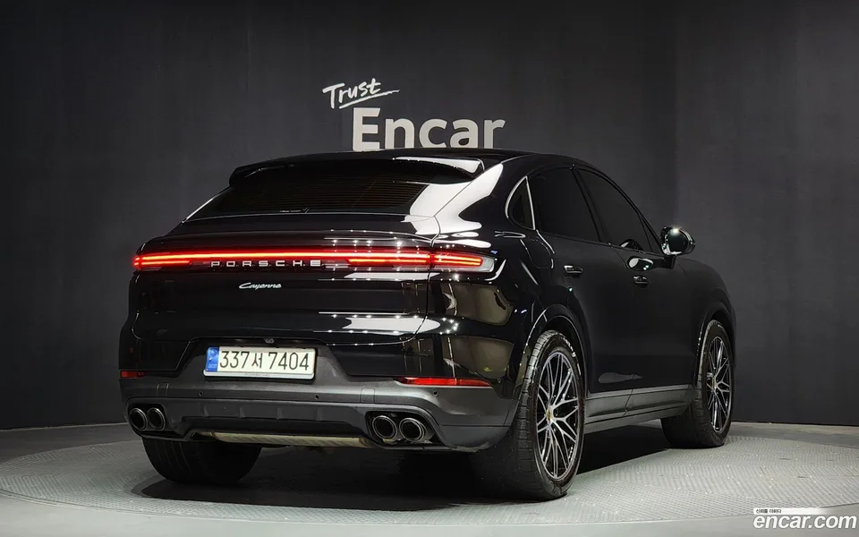 Porsche Cayenne 3.0 2023 — миниатюра 2