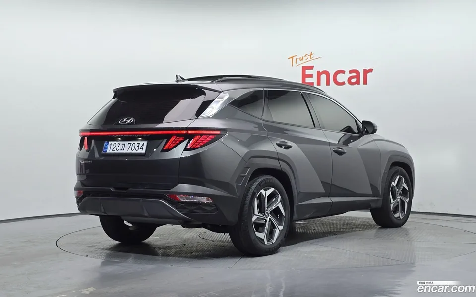 Hyundai Tucson 1.6 2WD 2022 — миниатюра 2