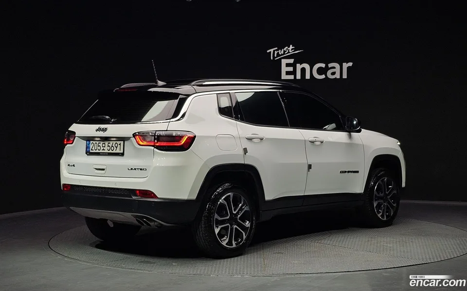 Jeep Compass 2.4 AWD 2022 — миниатюра 2