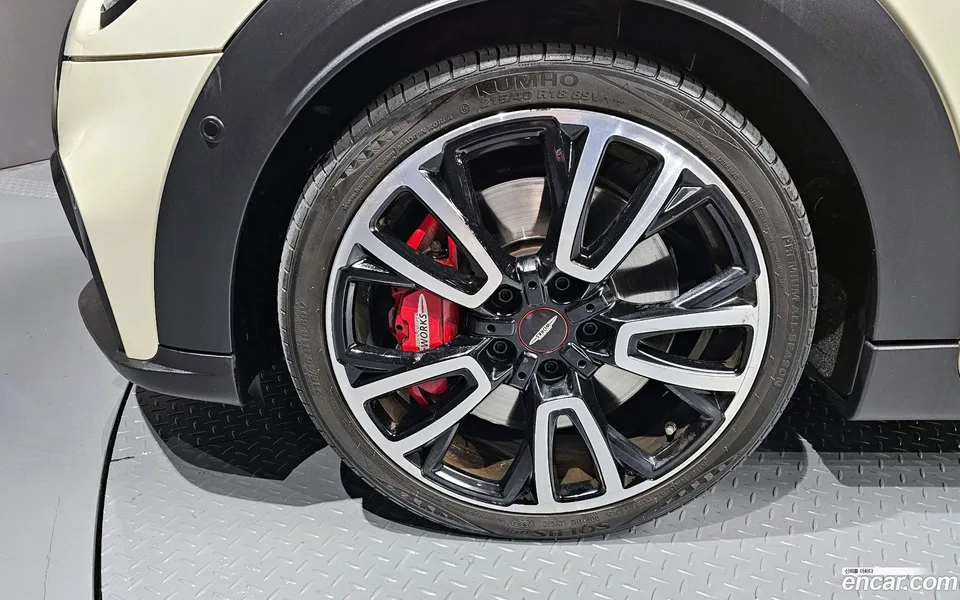 MINI Cooper S JCW 2022 — миниатюра 5
