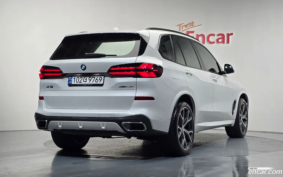 BMW X5 xDrive 40i M 2024 — миниатюра 2