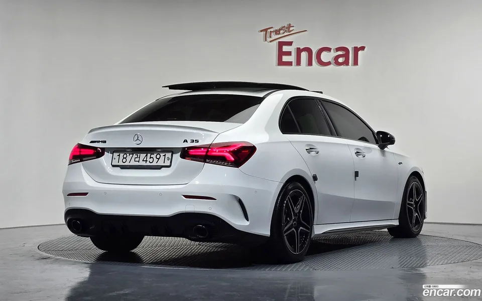 Mercedes-Benz A-Class AMG A35 4MATIC 2022 — миниатюра 2