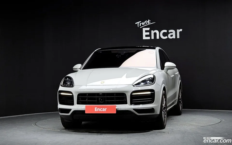 Porsche Cayenne 3.0 2023 — миниатюра 2