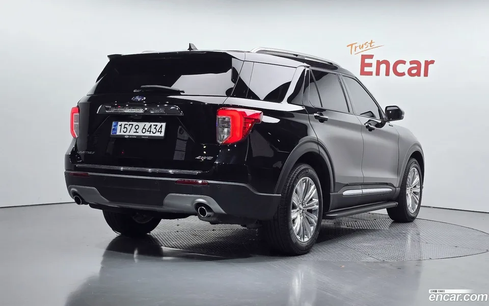 Ford Explorer 2.3 4WD 2023 — миниатюра 2