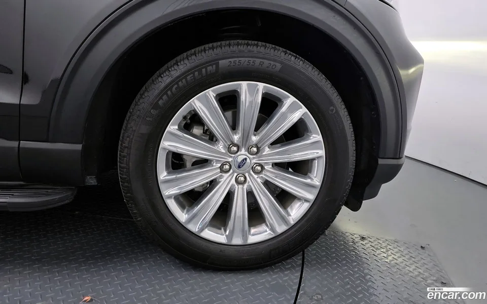 Ford Explorer 2.3 4WD 2023 — миниатюра 5