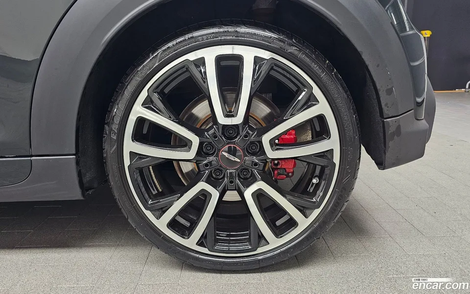 MINI Cooper S JCW 2023 — миниатюра 5