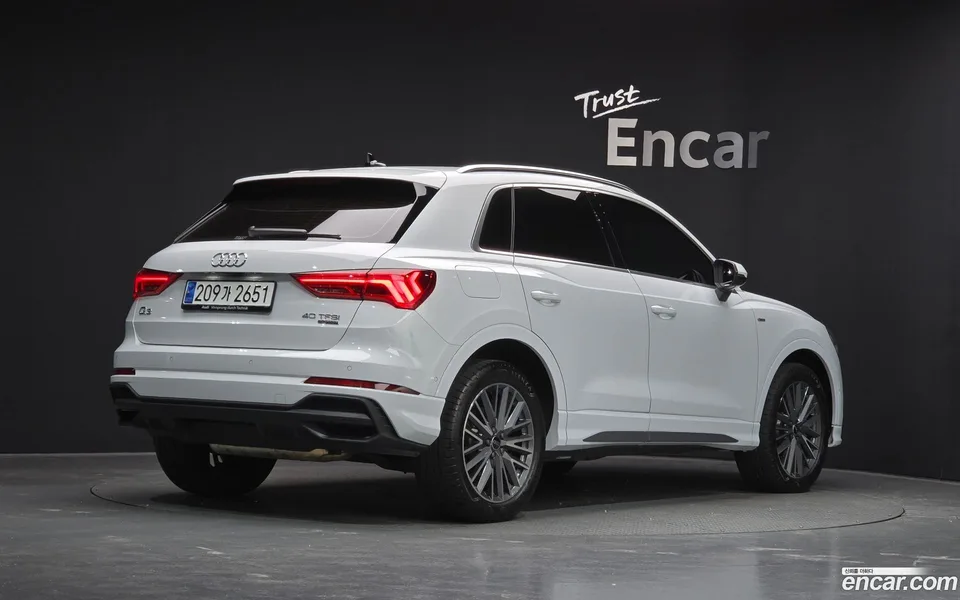 Audi Q3 40 TFSI 2023 — миниатюра 2