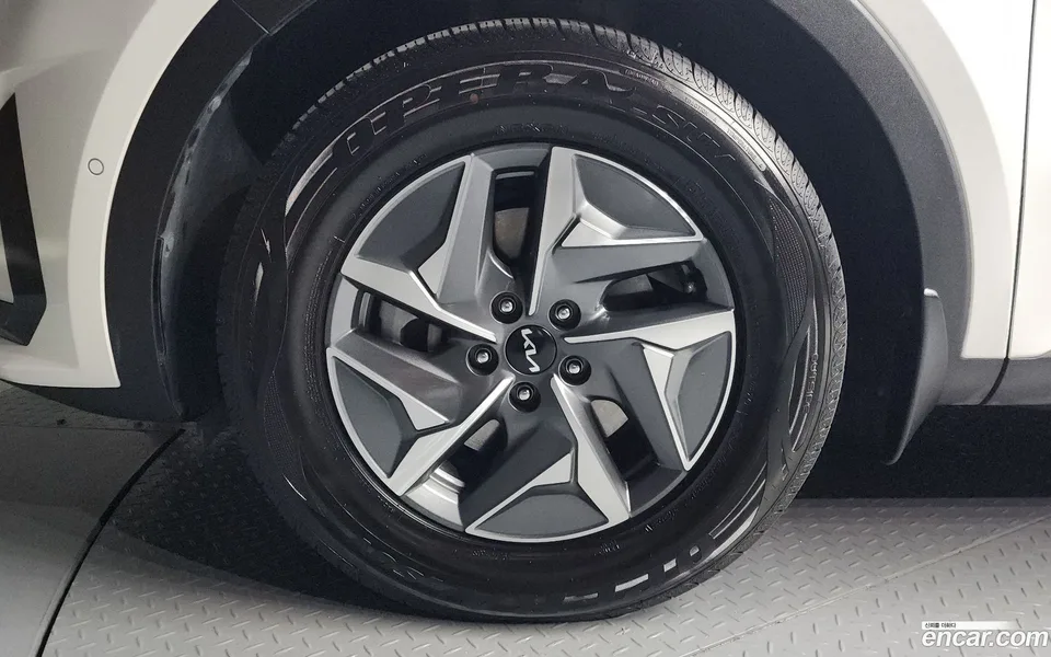 Kia Sorento HEV 1.6 2WD 2022 — миниатюра 5